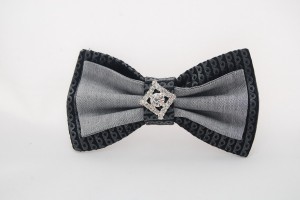 corbata-pajarita-diseño-mujer-seda-dos-tonos-gris-strass-fantasía-avenio900x700